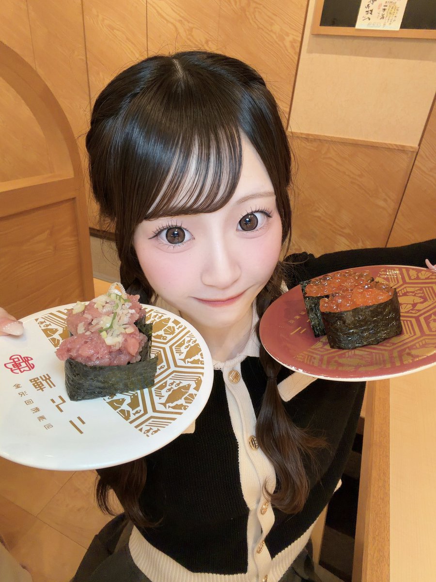 one___yui's tweet photo. お寿司だいすき🍣♡ https://t.co/TAdW7Um65P