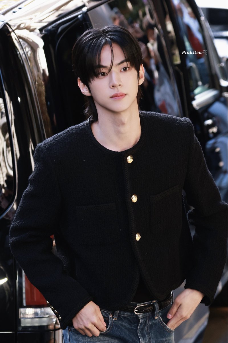 PAST_DOHOON's tweet photo. 251005 CELINE SUMMER 2026 

#도훈 #DOHOON #ドフン #투어스 #TWS https://t.co/IXdOVT8kM5