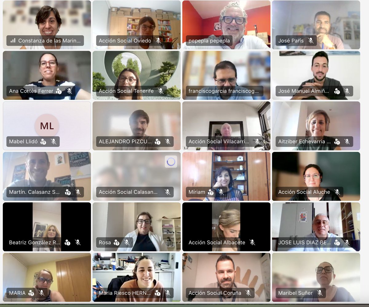 EscolapiosBTN's tweet photo. El viernes 2 de octubre, tuvimos el primer Encuentro de Coordinaciones de Transformación Social de nuestros colegios por videoconferencia.  #somosuno https://t.co/oRIUYiBJJK https://t.co/R5qCetAz7c