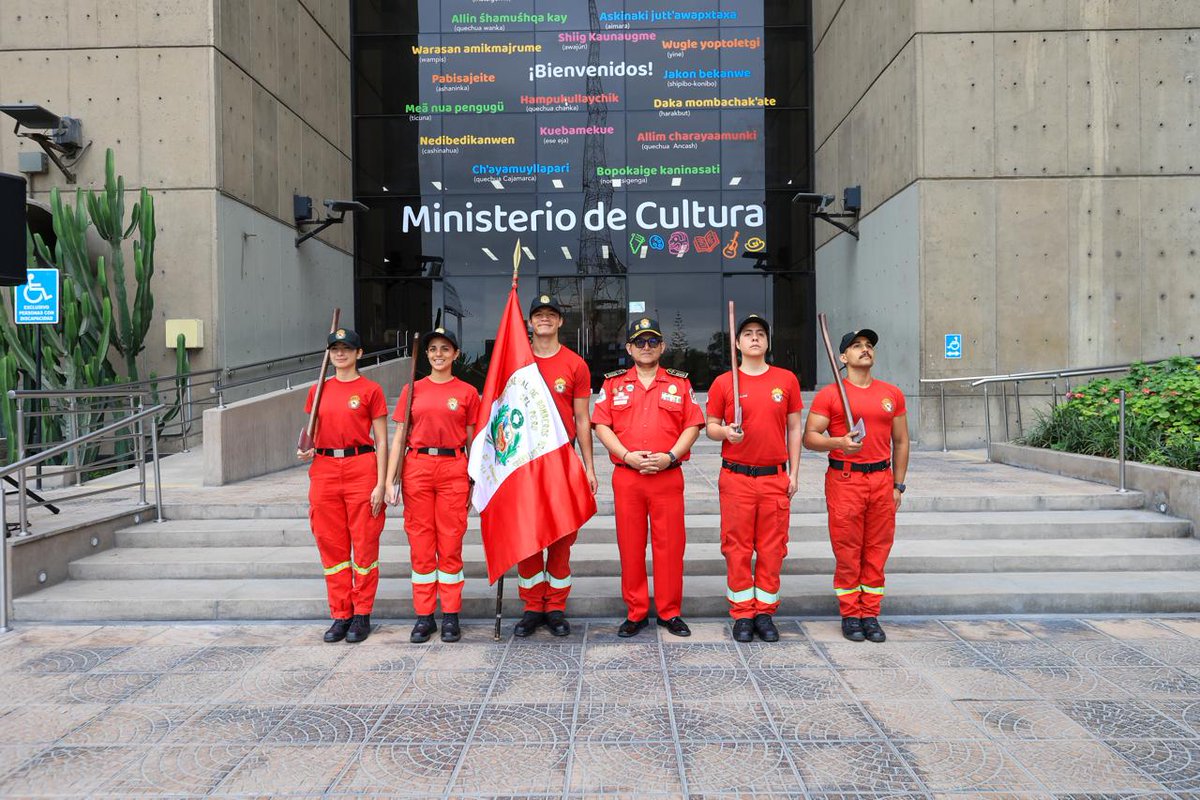 MinCulturaPe's tweet photo. En la semana en que conmemoramos el Combate de Angamos, destacamos la historia de esta centenaria compañía, que también sirvió a la patria durante la Guerra del Pacífico. Un acto cívico para renovar nuestro compromiso con la solidaridad, la disciplina y el servicio al Perú. 🚒✨ https://t.co/t7G1FQYPyb