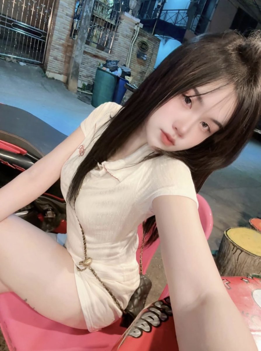 MarkRose566851's tweet photo. มาให้อ้อนหน่อยยย 🥺 #อยุธยา #โรจนะ #บางปะอิน https://t.co/VbtLtw7naI