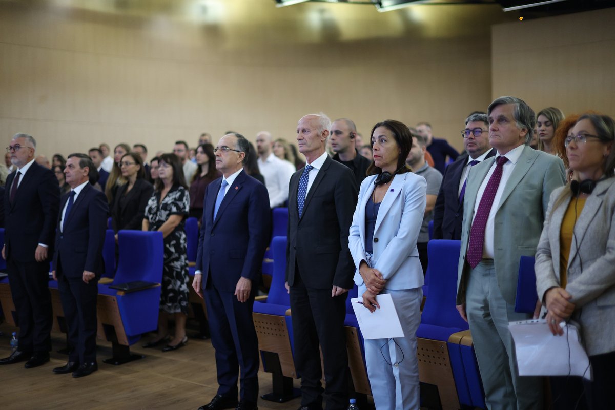 EUinAlbania's tweet photo. New magistrate candidates at the School of Magistrates in Tirana today began their new academic year.

EU Ambassador Sofia Moreira de Sousa addressed them, stressing the importance of the rule of law for Albania’s path towards EU membership and the important role they will play in the future of the country’s justice system.

“Your integrity and independence will be among the most important contributions you can make to the people you will serve. The justice system still needs to consolidate its efforts to improve judicial efficiency, maintain judicial independence and strengthen accountability. Without progress in the rule of law, the EU accession process cannot move forward. The EU is here to stand by you to achieve this goal”, said EU Ambassador Moreira de Sousa.