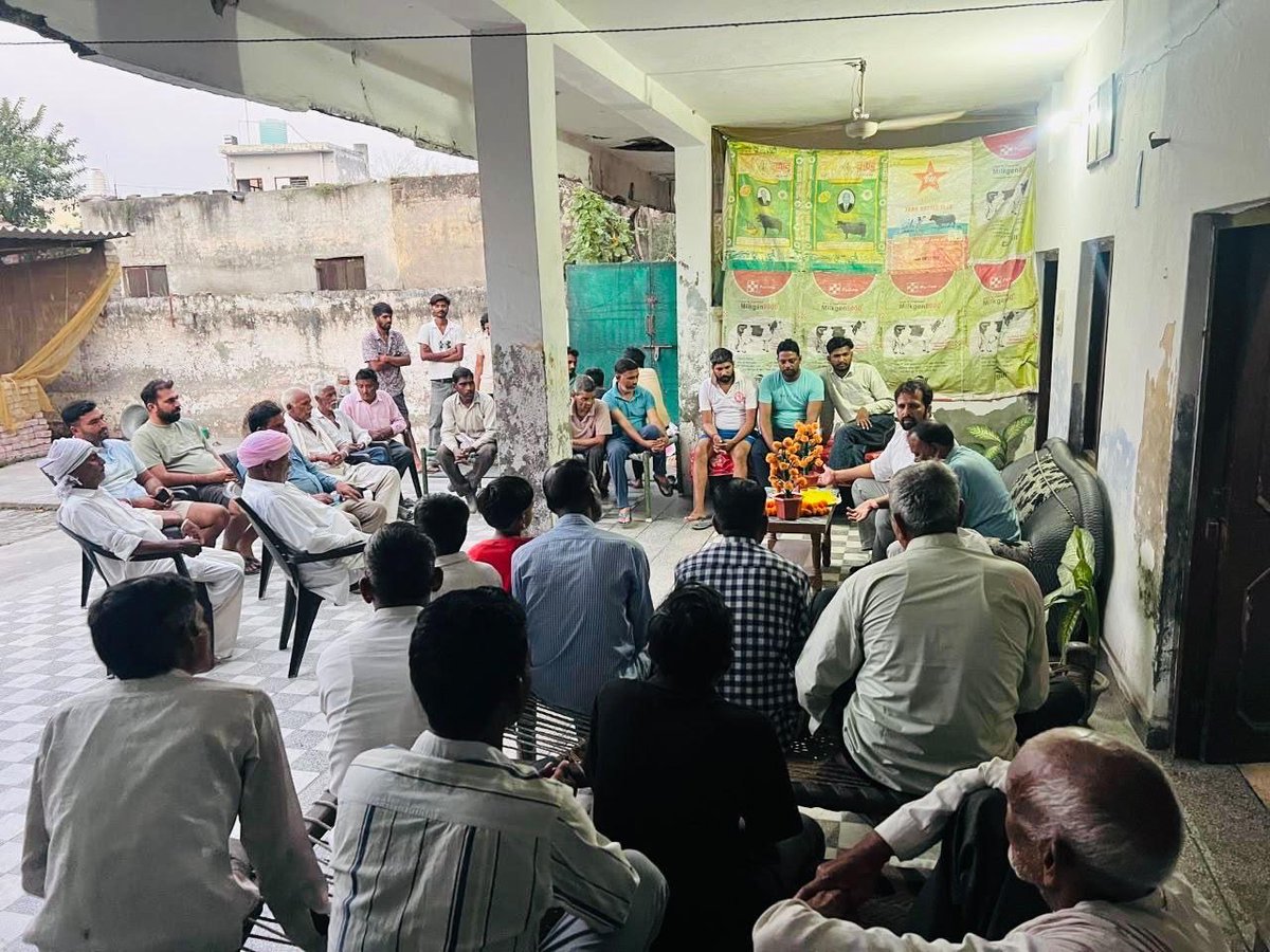 umeshkamboj5's tweet photo. लगातार चल रहे जनसंपर्क अभियान के तहत हल्का रादौर के गांव सुखपुरा में विभिन्न जगह पर …
अपनों का स्नेह, विश्वास और समर्थन ही मेरी सबसे बड़ी ताकत है। इसी विश्वास के साथ क्षेत्र की आवाज़ बुलंद करने का यह सफर निरंतर जारी रहेगा।
उमेश बुबका
हल्का रादौर
#Haryana #Congress #Radaur https://t.co/4JnanVV26A