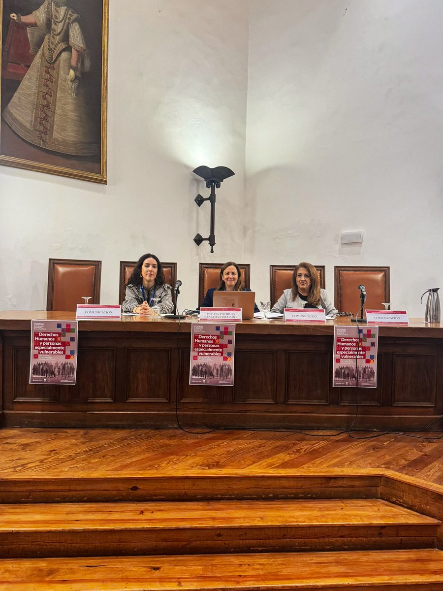 anatascon_'s tweet photo. La semana pasada se celebró el VIII Congreso Internacional “Derechos Humanos y personas especialmente vulnerables”, en el que pude participar reivindicando la necesidad de una protección reforzada de las mujeres víctimas de violencia de género ante los nuevos desafíos digitales. https://t.co/DkzjbzxM6u