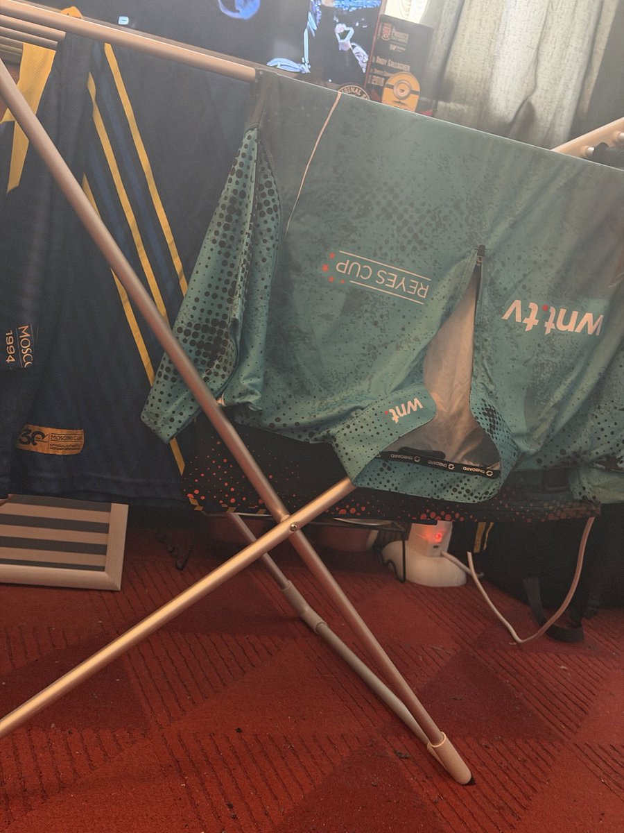 AndyGallagher86's tweet photo. @MatchroomPool it’s cup season baby! So that can only mean one thing. Jerseys are getting washed and ready!
#WNT | #ReyesCup | #MosconiCup | #MyHappyPlace https://t.co/jHtH4u0FrT
