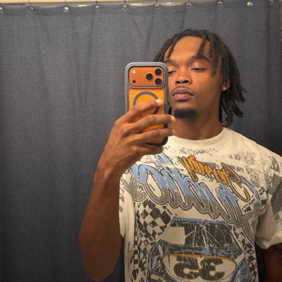 shxmxr__'s tweet photo. #NewProfilePic https://t.co/yYPio4moeJ