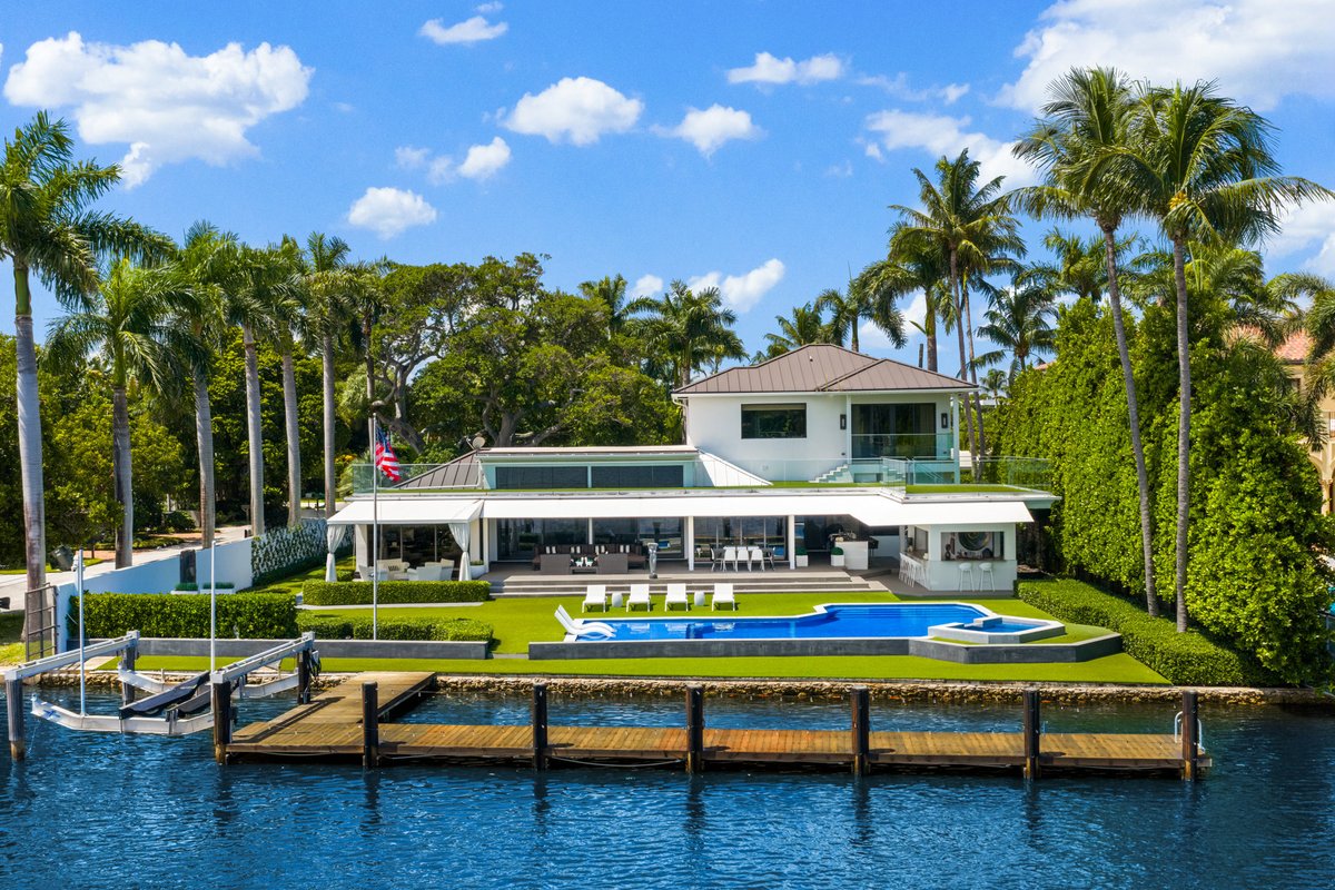 propgoluxury's tweet photo. FOR SALE - 201 Palm Trail dlvr.βit/TVnM2F #RealEstate #LuxuryHomes #ForSale #DelrayBeach #WaterfrontProperty https://t.co/vpmpxp0T1L