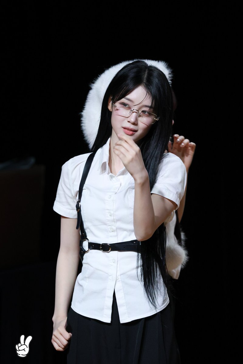 triplesbburing's tweet photo. 20261004 애플뮤직
👓
#tripleS #트리플에스 #トリプルS
#공유빈 #유빈 #YuBin https://t.co/NmNZeuWqnC