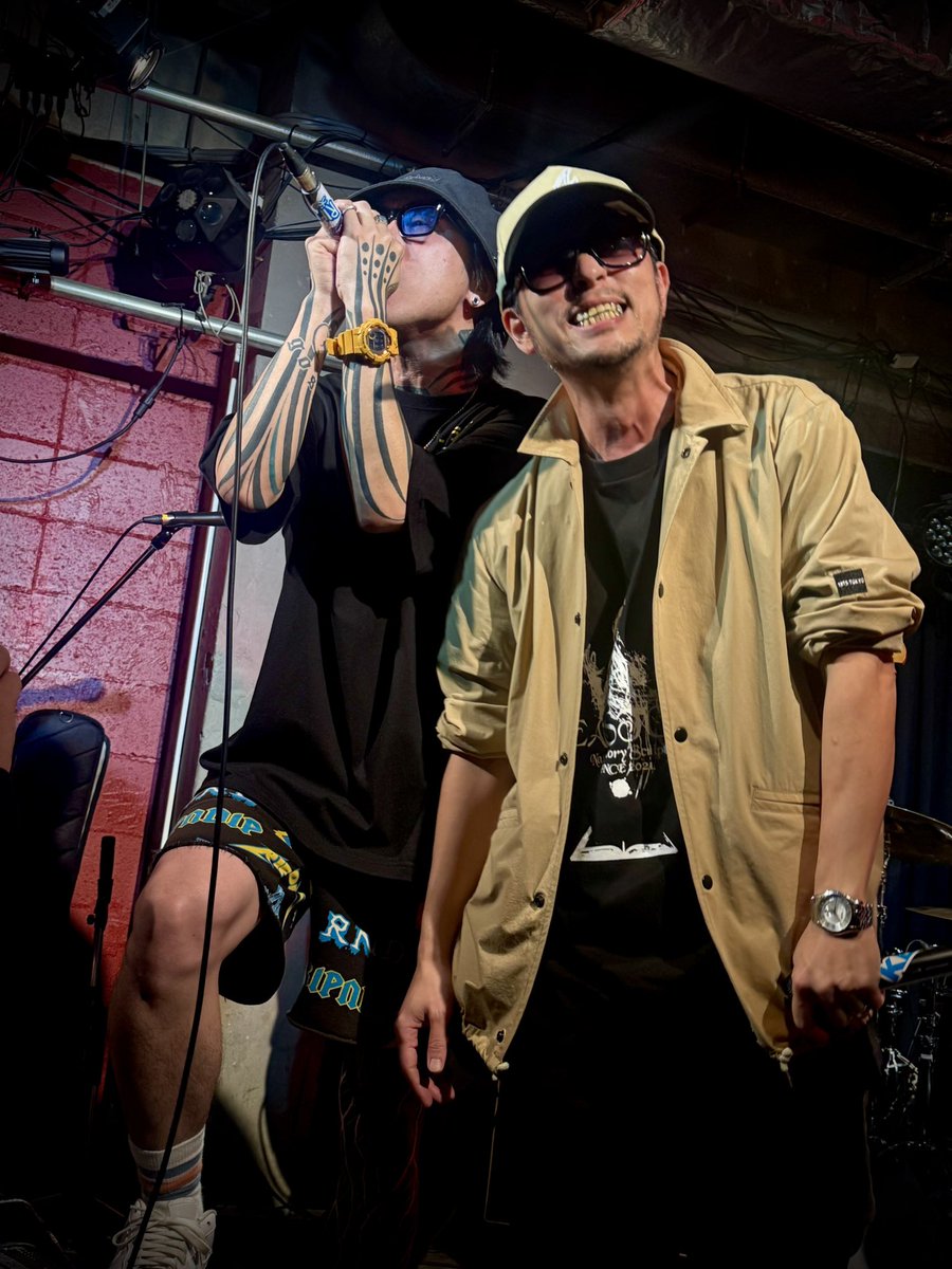 _Crea_official's tweet photo. 10月2日はCREASTORIA MC. taxが
KOLDRYDEさんとfeat.させて頂きました🎤

ありがとうございました🫡

KOLDRYDE
@koldryde

MEMBER
@DJDIP_
@hide_41
@babamaniaTakeo

📸@asm_of_a_galaxy 

 #CREASTORIA
 #KOLDRYDE
 #クレスト
 #クレスタリウム https://t.co/gT5sIUykyZ