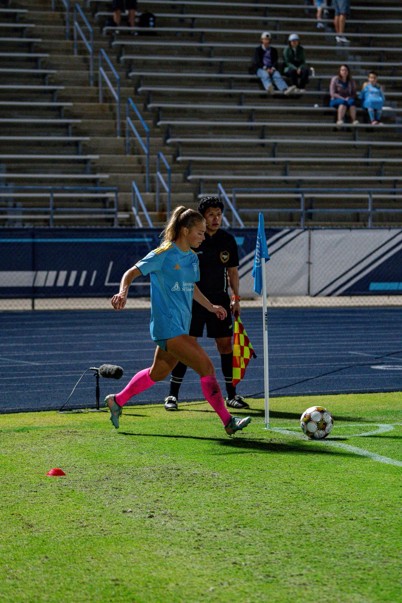sporting_jax's tweet photo. We continue to play with a purpose and for all those who have fought 🫶

We’re dedicating this Friday’s home match to Breast Cancer Awareness Month 🎀

Join us as we transform Hodges pink for the night! 

🎟️ Ticket link in bio! 

#ProSoccerProJAX @GainbridgeSL https://t.co/e3Y0bEErua