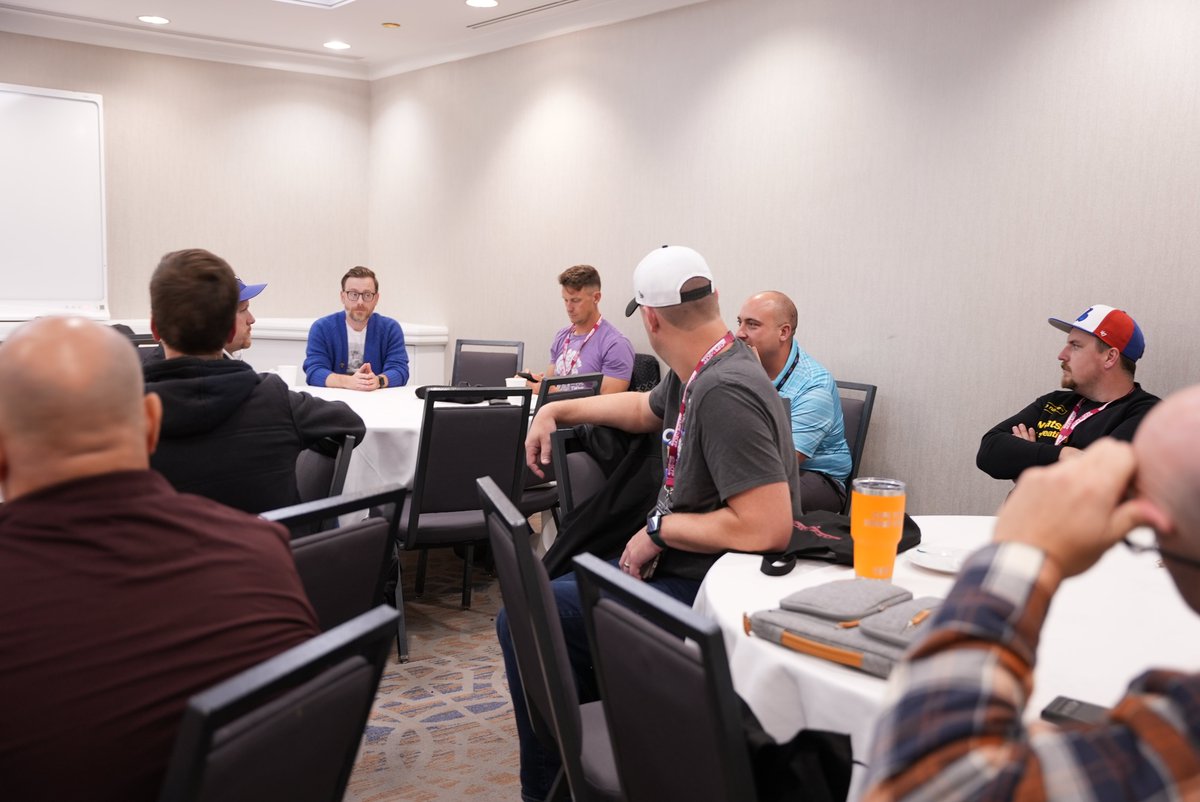 CUPEOntario's tweet photo. A few moments from last week’s CACO caucus 🚨✊🏽

It was a chance to connect, share experiences and bring our voices together. Thank you to everyone who joined the conversation and helped make the gathering what it was. 👏🏽 https://t.co/l2bIFA20i5