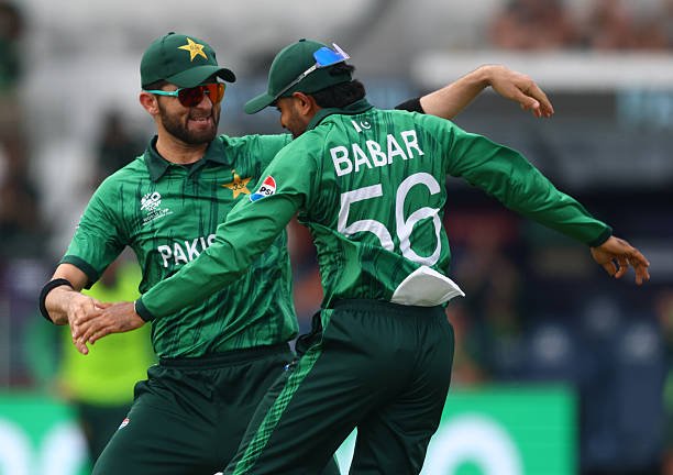 CallMeSheri1_'s tweet photo. 🚨 BABAR AZAM &amp; SHAHEEN AFRIDI DROPPED FROM PAKISTAN T20I SQUAD. 🚨 https://t.co/PDCDWRnfvO