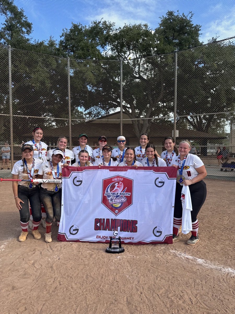 sfinferno27_28's tweet photo. @TopGunEvents Michele Smith Classic Champs!  This weekend was about coming together as a team and creating momentum heading into @ray_seymour ! We checked all the boxes and got quality reps in while earning some hardware. Total team effort all around. 
@sfinferno_FP https://t.co/QjjbISlLTe