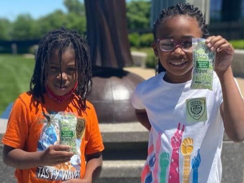 KansasCityFed's tweet photo. ⭐ Homeschool Day at the Kansas City Fed's Money Museum is back! ⭐ 

Join us on Oct. 7 at 1 p.m. Your FREE visit will include a guided hands-on activity and tour. 

No tickets or registration needed! 😎 

More info here: https://t.co/VaoVs1QKGP https://t.co/UNUAI32RF1