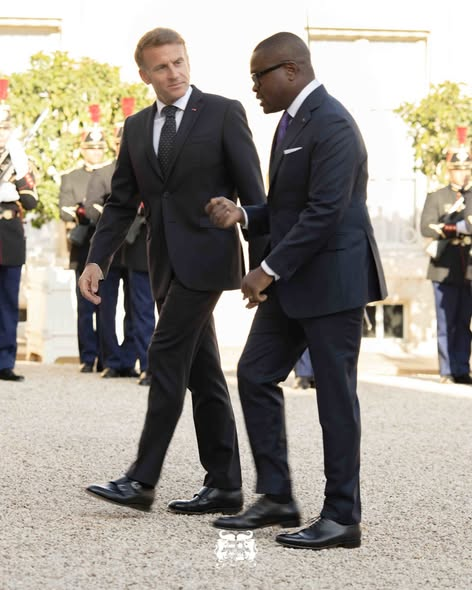 benintv1nfo's tweet photo. Diplomatie | Romuald Wadagni reçu à l’Élysée par Emmanuel Macron
Le Président béninois, Romuald Wadagni, en visite de travail en France, a été reçu ce lundi 5 octobre 2026 au Palais de l’Élysée par son homologue français, Emmanuel Macron.
#Benintvinfo #Benin #BeninDiplomatie https://t.co/xZLgksmTZS