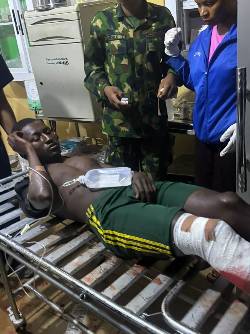 ZagazOlaMakama's tweet photo. How Berom Militia Attack Fulani Traders in Mass Shooting Along Bukuru Expressway, Plateau

By: Zagazola Makama

Suspected Berom militia reportedly opened fire on a vehicle conveying Fulani traders returning from Kara Market along the Bukuru Expressway in Jos South Local Government Area of Plateau State, killing one person and injuring seven others.

The attack occurred at about 4:30 p.m. on Sunday, October 4, 2026, around the Total Filling Station Roundabout, Bukuru, when the open-body vehicle carrying about 20 passengers came under sporadic gunfire.

Security sources told Zagazola Makama that troops of Sector 6, Operation Enduring Peace (OPEP), deployed in Bukuru, responded to the shooting and found eight victims suffering from gunshot wounds.

One of the victims, identified as Musa Abubakar, was confirmed dead, while Ibrahim Aliyu, Abdullahi Aliyu, Abdullahi Saidu, Abdussalam Saidu, Faisal Gambo, Abdussalam Yau and Adam Umar sustained injuries.

The victims were evacuated to the 3 Division Hospital for medical treatment, while security personnel launched efforts to track down the fleeing attackers.

The Plateau State Police Command also confirmed the shooting, saying preliminary investigation showed that the vehicle was conveying traders returning from Kara Market.

The Command said seven injured victims had so far been traced to the Military Clinic at Rukuba Barracks, where they were receiving treatment.

Commissioner of Police, CP Ayodeji Faniyan, directed the Deputy Commissioner of Police in charge of the Department of Investigations to take full charge of the investigation and ensure that those responsible are arrested and prosecuted.