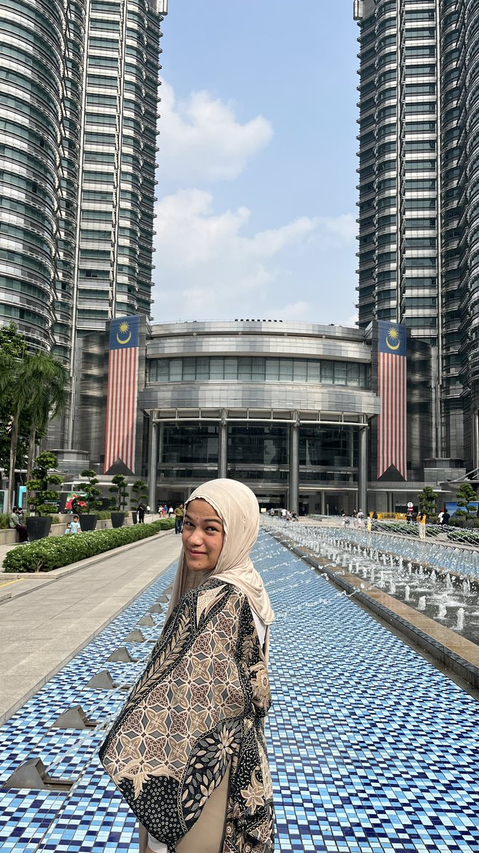 weirdofeedo's tweet photo. per oktober ini gue udah 4x free dapet trips jir since january… #hamdalah… (yang ke-4 partially sih tapi tetep aja #hamdalah)
if i’m by any chance appeared to be in other parts of the world … trust me i aint paying that😭 i prolly won a free trip😀😅 #broke #student https://t.co/Tivk77hZTi