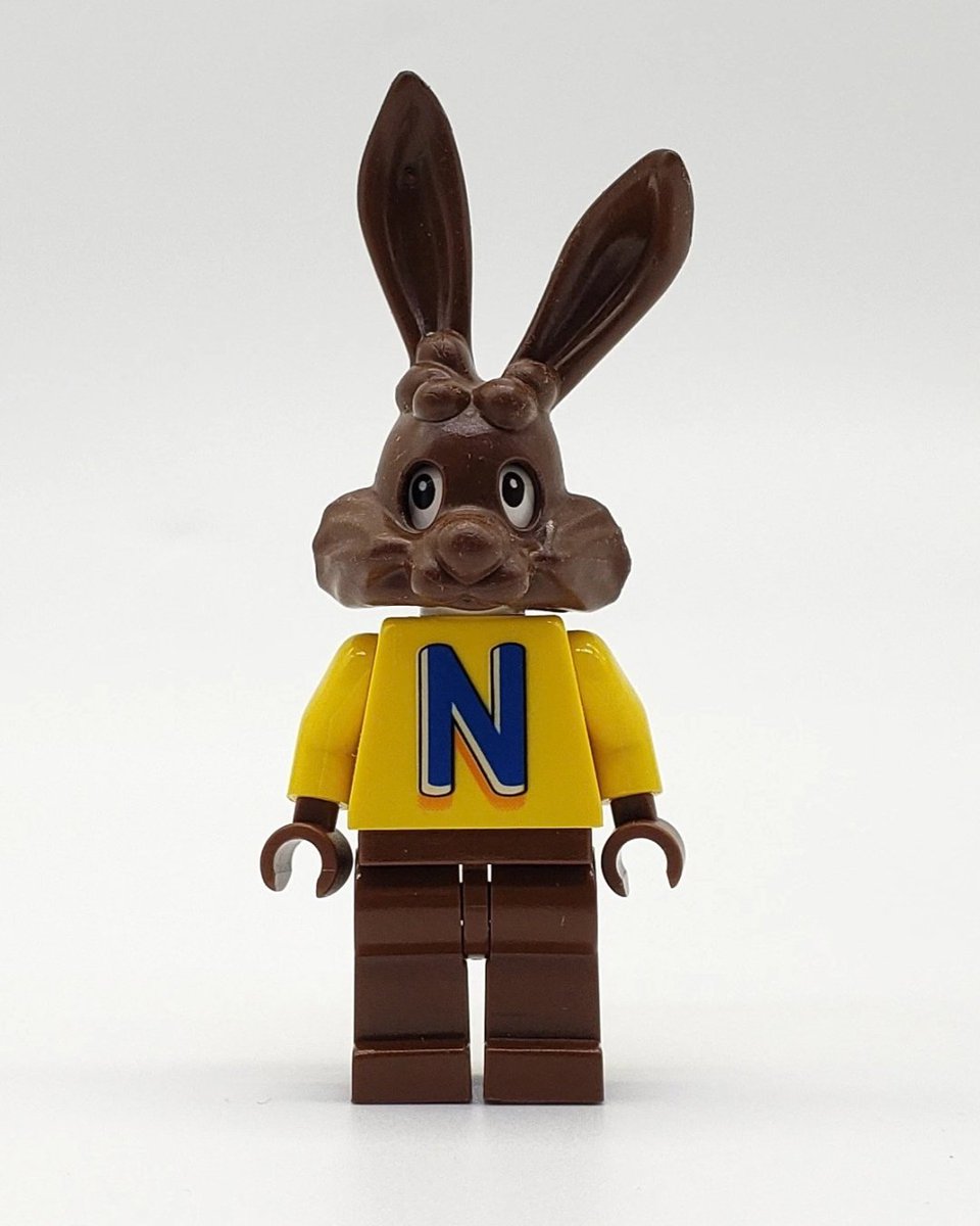 Collect's tweet photo. The rare Nesquik Bunny LEGO minifigure with and without its headgear 😭 https://t.co/cmDXTkpGHI