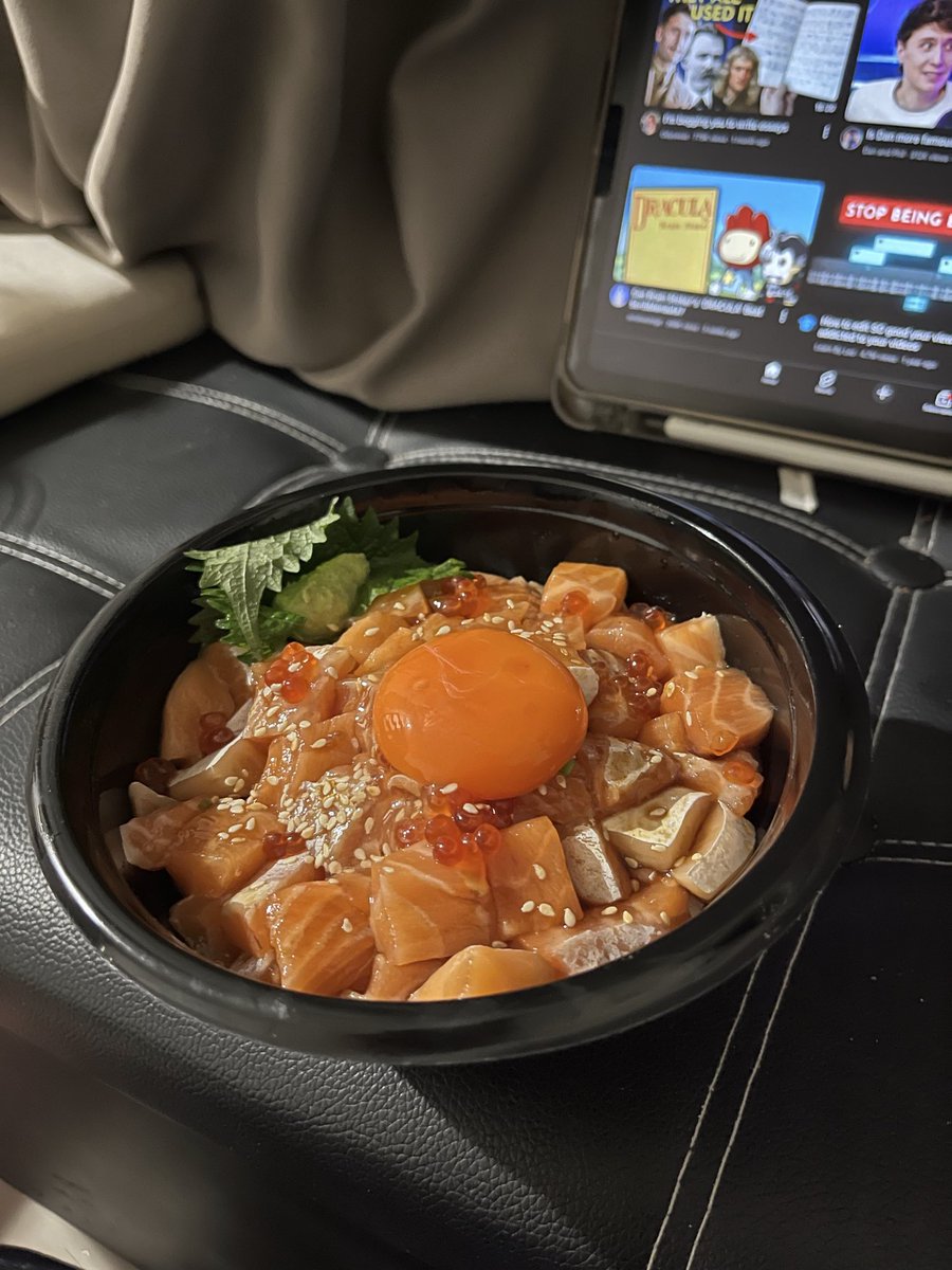 yakatarina's tweet photo. how i used to eat until i became almost overweight 😵‍💫 all of these are my personal portion btw https://t.co/Oc8ciOFOEM