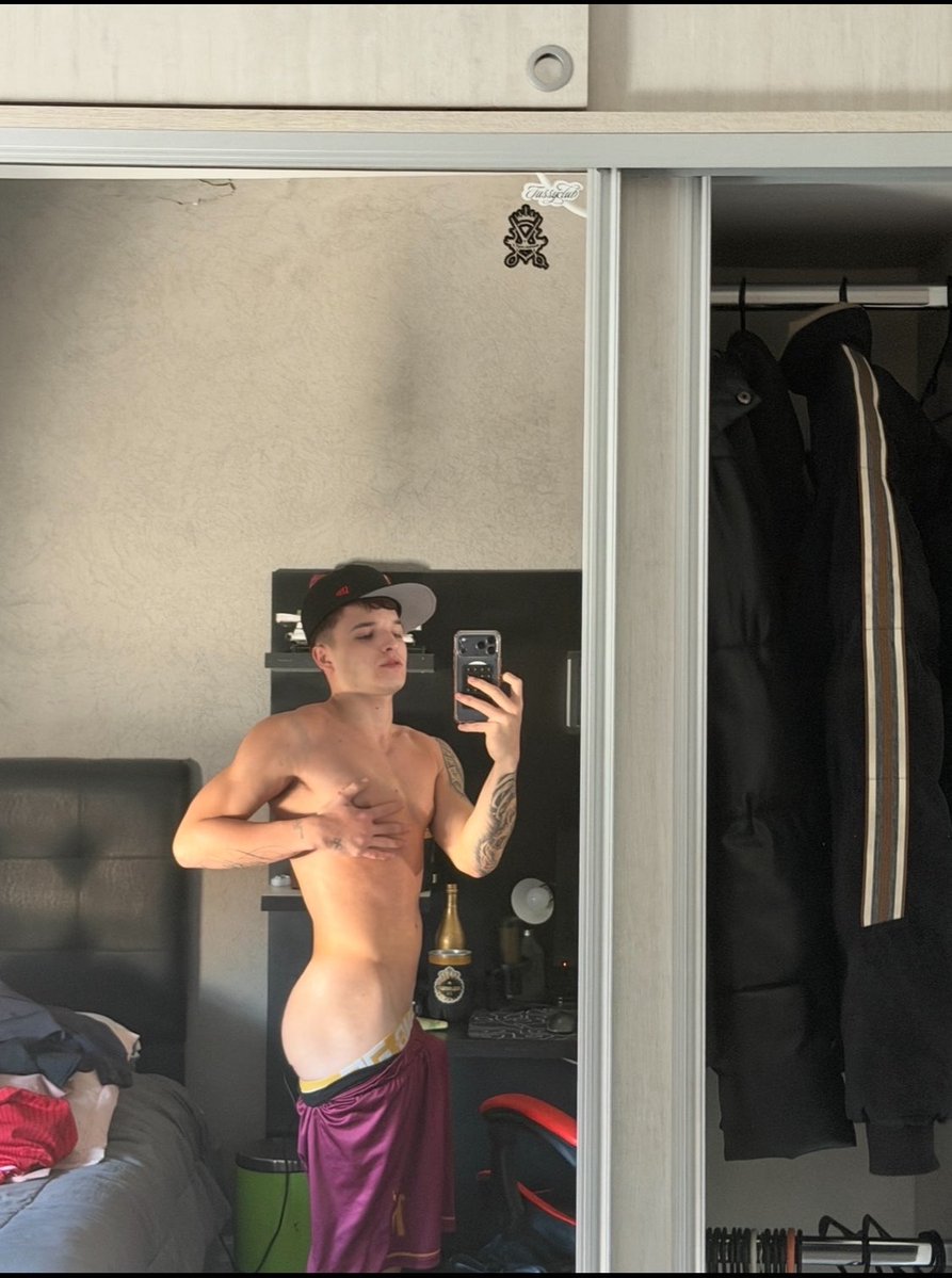 jcay1058's tweet photo. https://t.co/9Rjw7Q1XKu  nuevo album ya subido, aprovechen que lo borro hoy🍑🍑 https://t.co/nwcHnUACjf