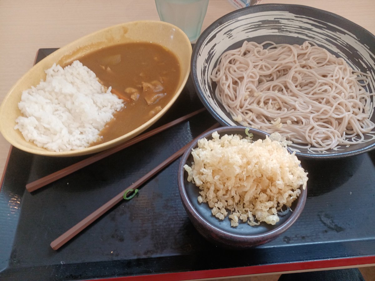 Shelgon30's tweet photo. 昨日のお昼、上げ忘れ https://t.co/XmuQZ1kGVP