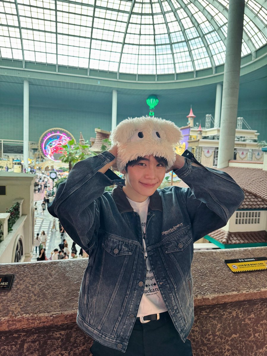 jebidoublelove's tweet photo. 261005 🐥 [ZEROBASEONE Instagram]

🎡🎠👀 https://t.co/GGO9mx0OU4