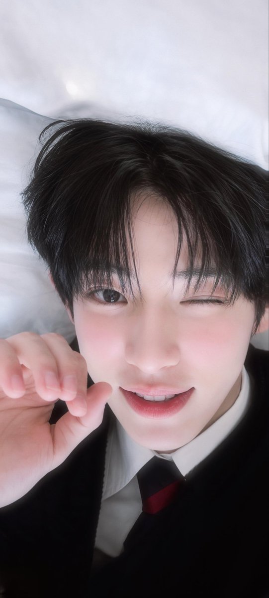 gppfll's tweet photo. ㅅㅂ진짜키워야댐 
민트엄마될것같애진심 
방한켠을내토끼를위해내어줄게
칭찬의자 올라가잇으면 복복복 백번해줄거임 https://t.co/nrWv031kaQ