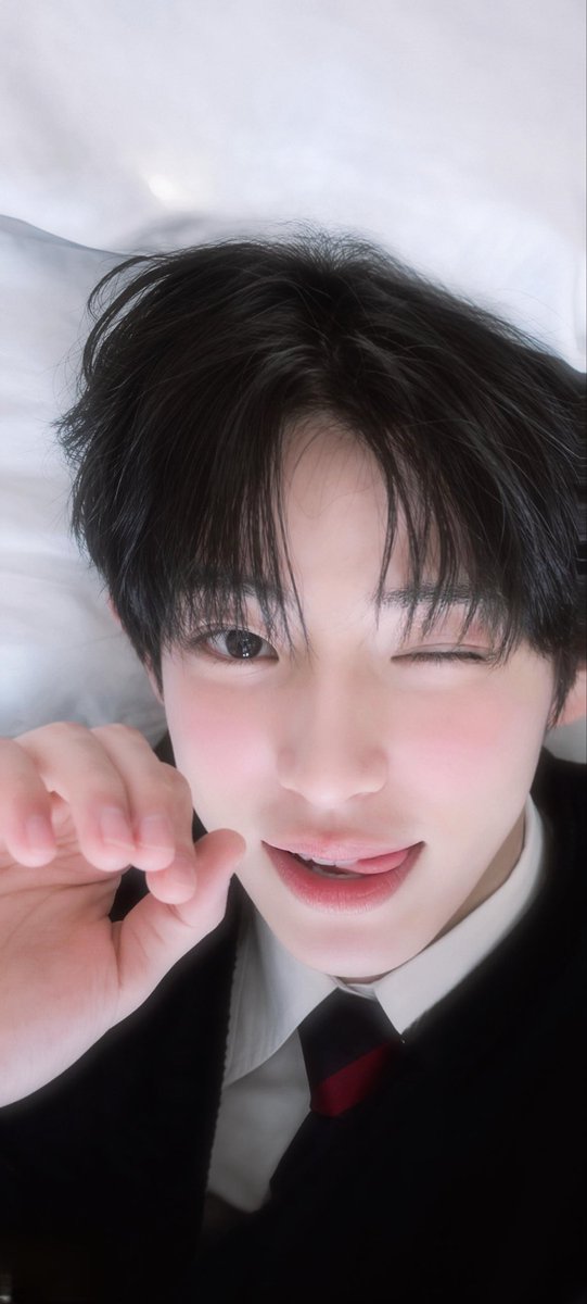 gppfll's tweet photo. ㅅㅂ진짜키워야댐 
민트엄마될것같애진심 
방한켠을내토끼를위해내어줄게
칭찬의자 올라가잇으면 복복복 백번해줄거임 https://t.co/nrWv031kaQ