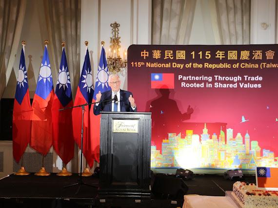 erniehardeman's tweet photo. It was a wonderful evening attending the 115th National Day of Taiwan Celebration, hosted by the Taipei Economic and Cultural Office. They had exhibitions showing off Taiwan's high-tech innovations, and highlighting our shared values of democracy and rule of law. https://t.co/irJIBins0w