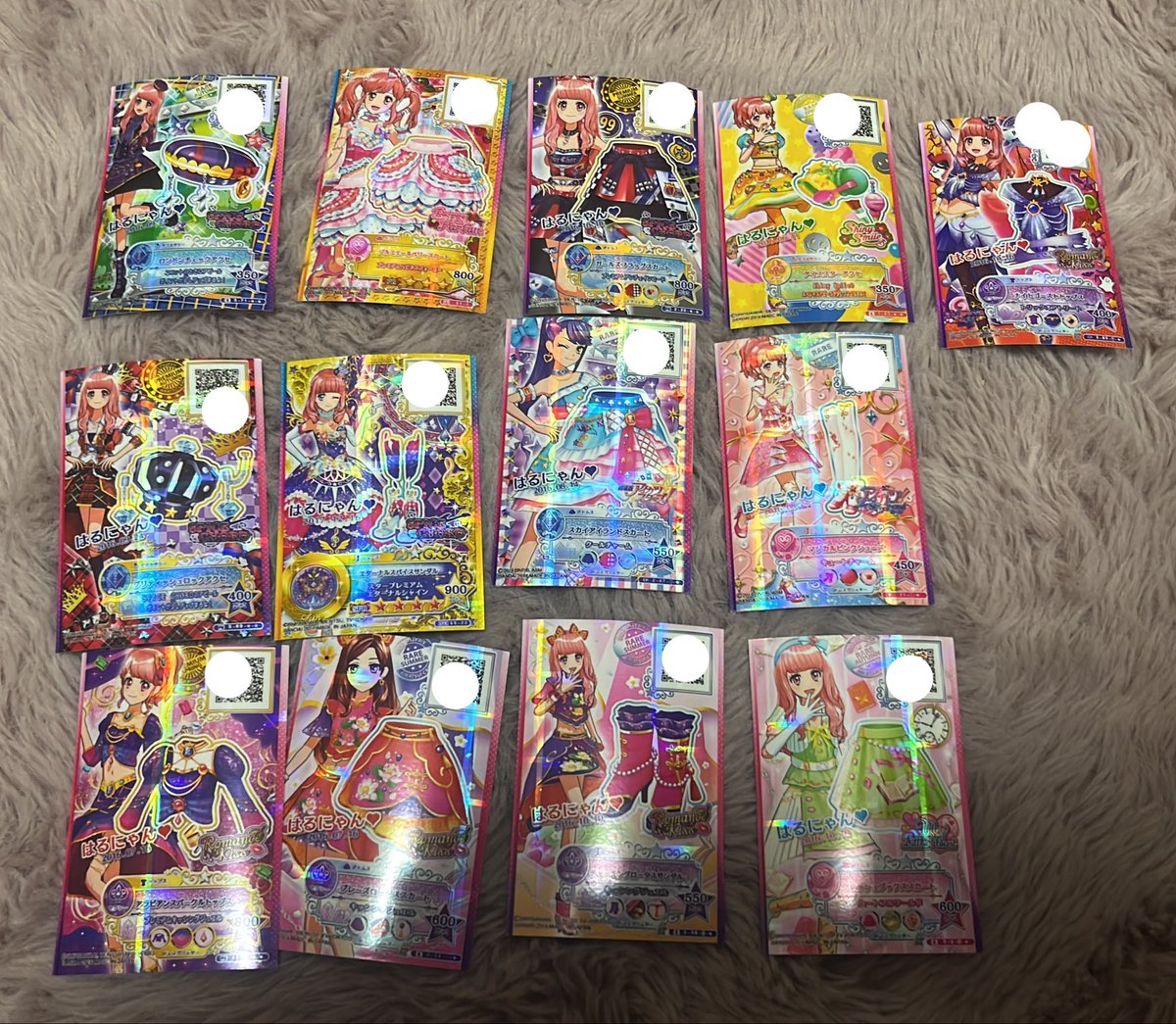 n_rff4's tweet photo. こっちになってからアイカツやめちゃったから、あんまりよくわかってないんだけどここら辺ってだれにもお譲りできないかな（ ;  ; ）？
#アイカツカード #アイカツ https://t.co/jvxEK5dmHk
