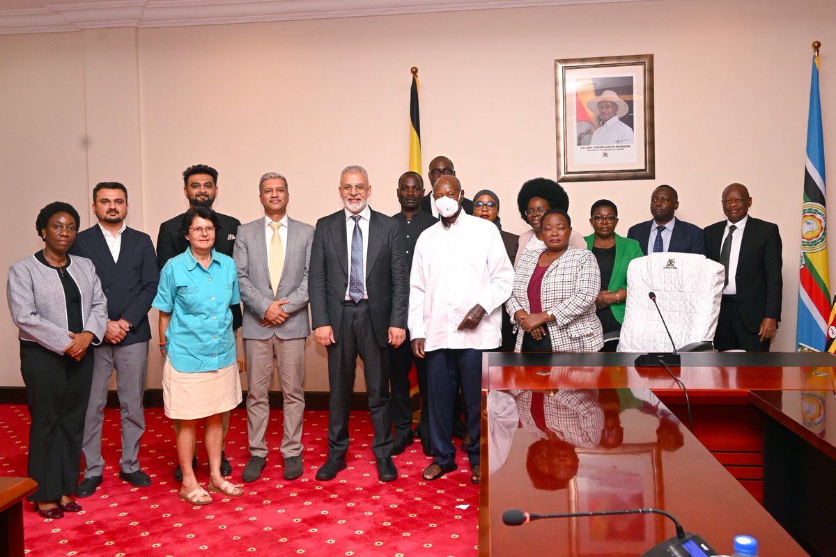 StateHouseUg's tweet photo. President @KagutaMuseveni met Lord Krish Raval OBE, a Member of the UK House of Lords, at State House Entebbe during his recent visit to Uganda.

The visit was arranged by Uganda’s High Commissioner to the United Kingdom, H.E. Nimisha Madhvani, and her team, following an invitation extended by the Rt. Hon. @R_Nabbanja, Prime Minister of Uganda.