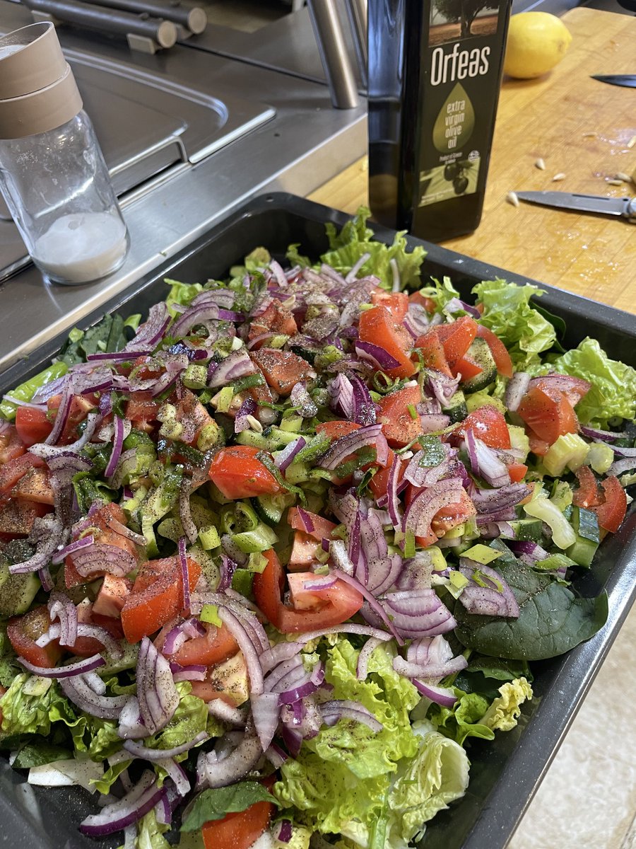 Orfeas82966720's tweet photo. амталгаа:
Давс + перец + лемон шүүс + ORFEAS Olive Oil Greece 🇬🇷 https://t.co/IQ7LHHr8gR