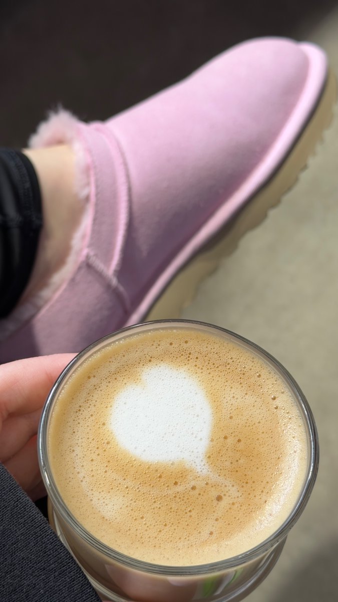 mimiiivv's tweet photo. coffee 🫰🏻 https://t.co/NAbV9oNal0