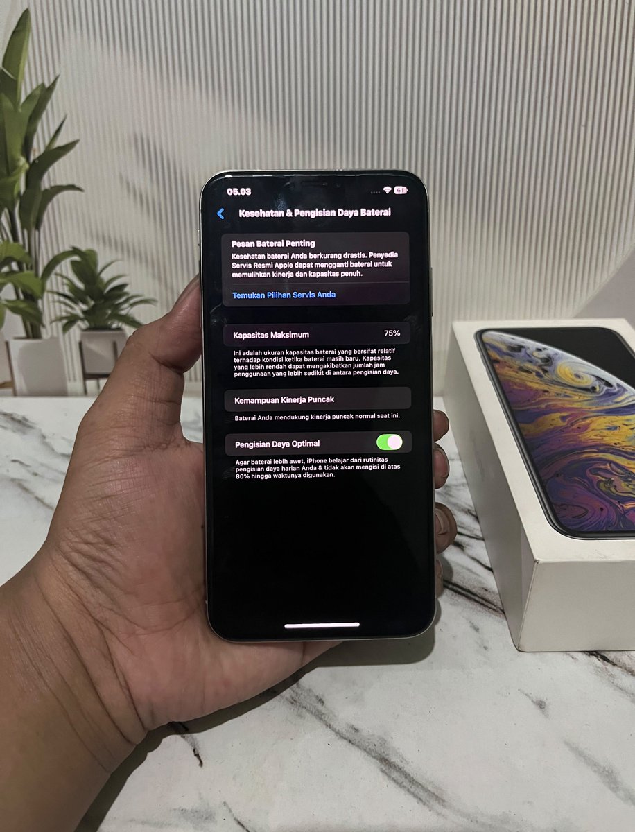 rnastore_bekasi's tweet photo. wts iphone xs max:
• resmi ibox
• storage 64 gb
• battery health 75%
• face id, nfc, tt on
• kamera d/b jernih
• semua fungsi normal
• kelengkapan fullset
• Harga: Rp 3.800.000
• cod sekitar bekasi kota https://t.co/NlMCo07xP5