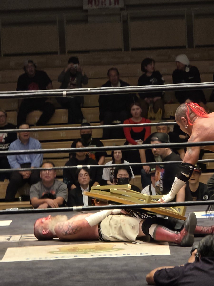 KT54770365's tweet photo. パールハーバースプラッシュWithフォークテーブル

#葛西純
#NeilDiamondCutter
#pw_freedoms https://t.co/mTU58HQbBz