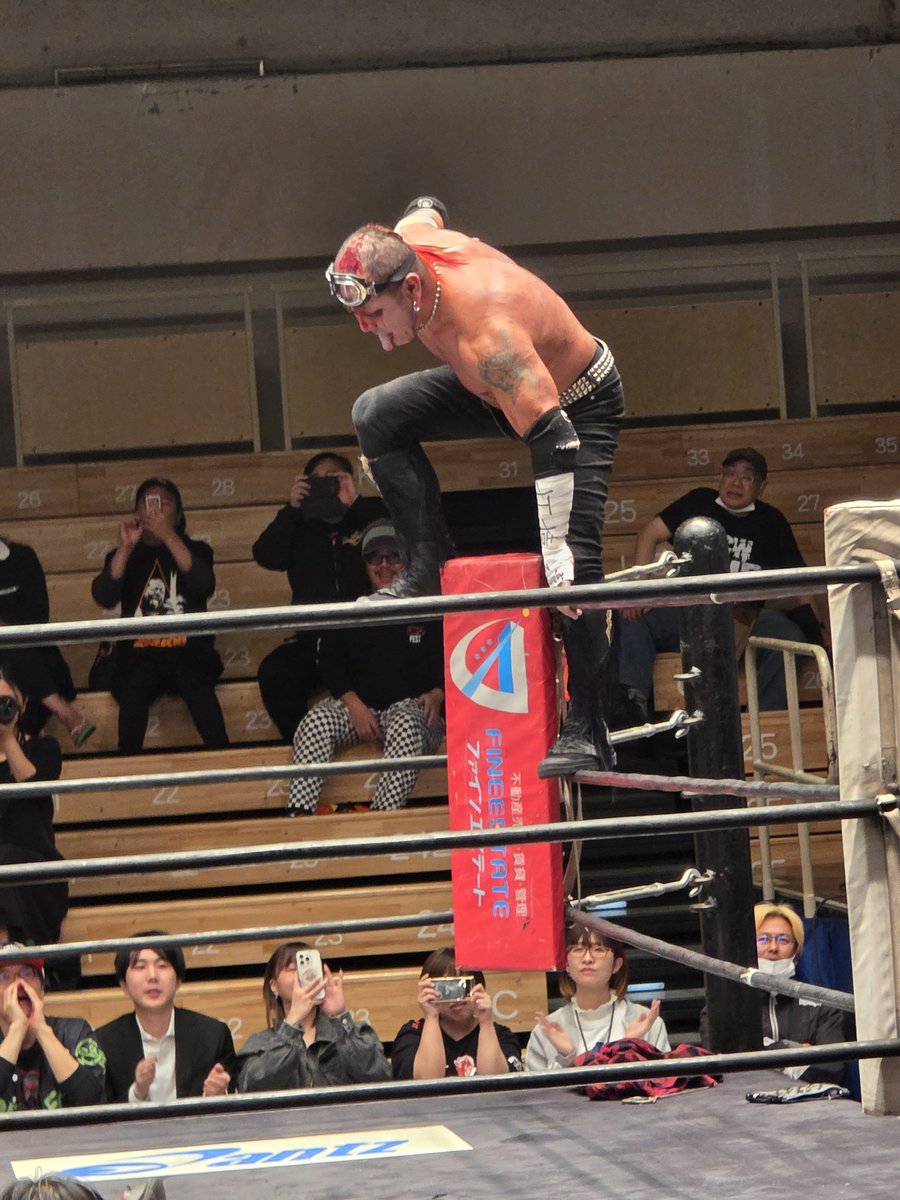 KT54770365's tweet photo. パールハーバースプラッシュWithフォークテーブル

#葛西純
#NeilDiamondCutter
#pw_freedoms https://t.co/mTU58HQbBz