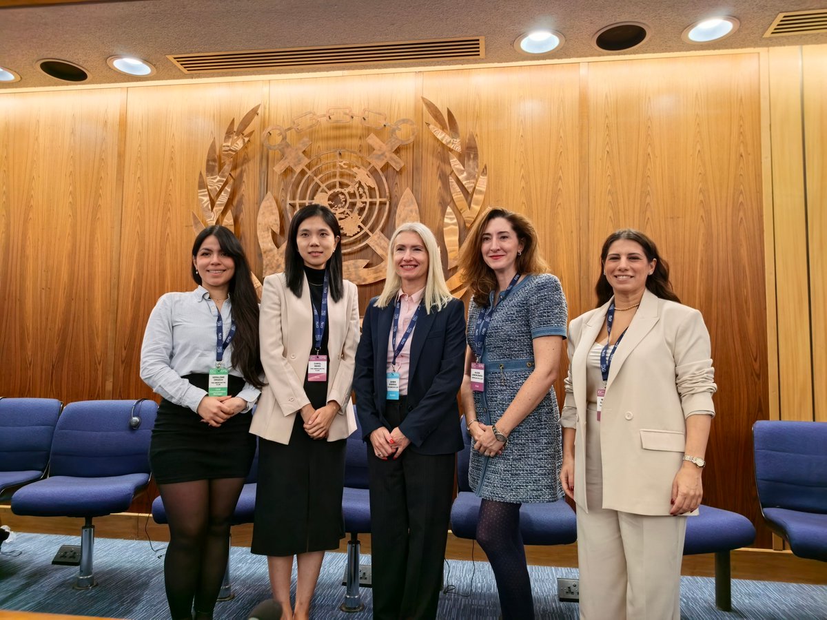 americanpandi's tweet photo. #AmericanPandI's Joanna Koukouli, Marianna Katsimicha, Geraldine Orozco, Carol Wang, Alexis Lemon-Zakou &amp; Andrew Dyer joined 600+ delegates at the 7th #IGPANDI Correspondents Conference (IGCC) in London.

🔗 https://t.co/fGc92epbkc https://t.co/df2zU1IeIW