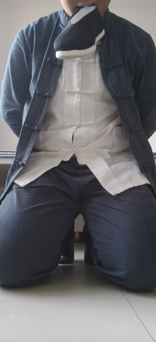 dindod58974's tweet photo. 锁起来，还是放开干？ https://t.co/9BAY4CIfvo