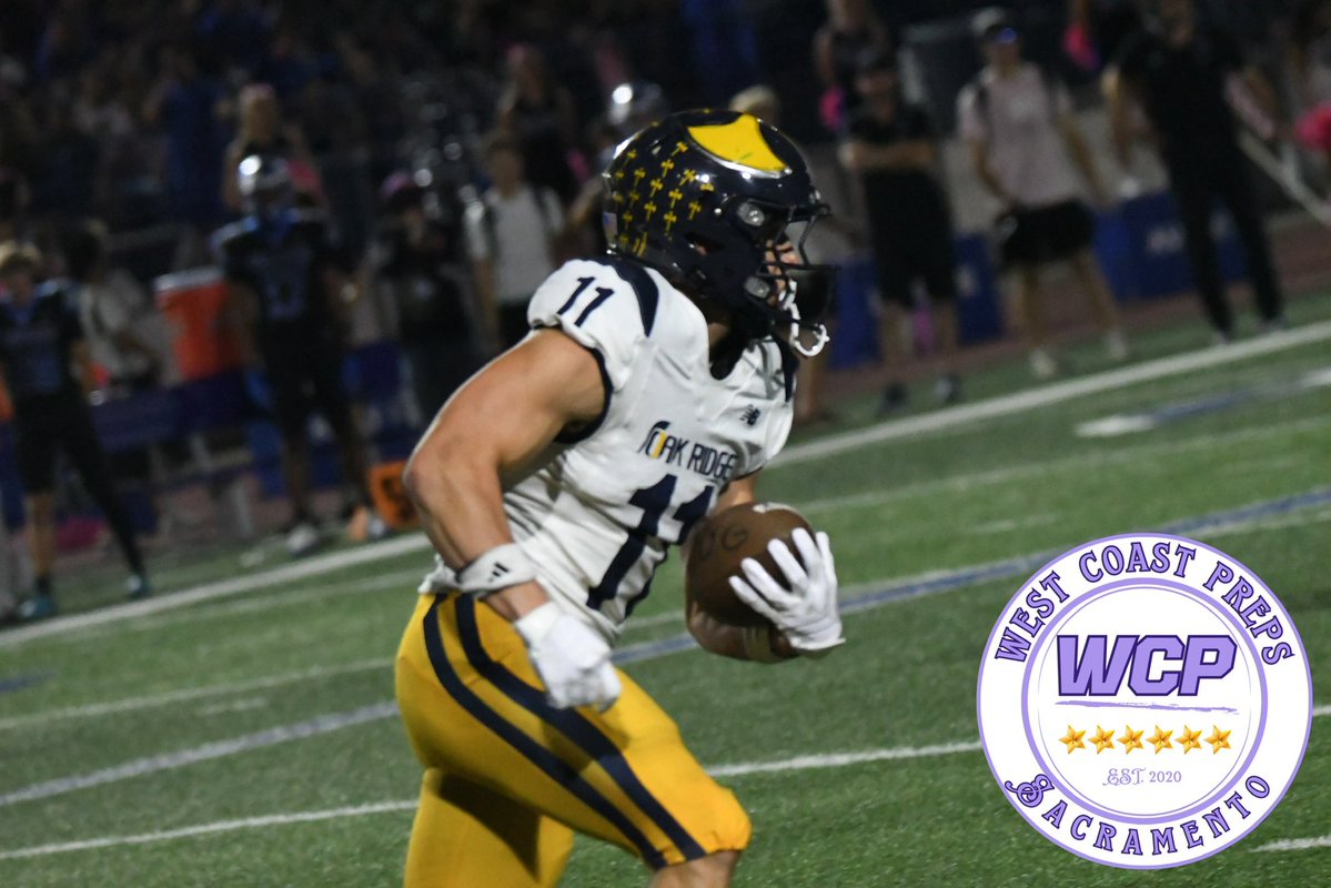 WCPSacramento's tweet photo. The latest Sacramento 🏈 Rankings are here 👀 

Who’s making moves after Week 6?

Story: https://t.co/f2gTMSpZpR https://t.co/BjGyvGTZ87
