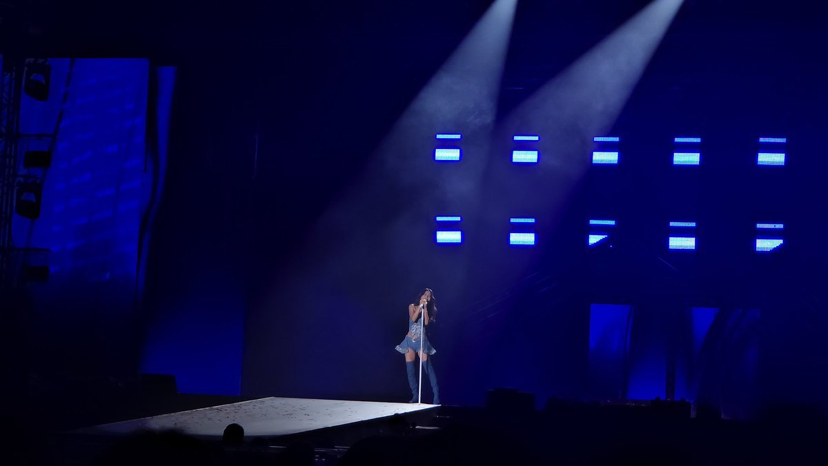 Cazuik's tweet photo. #MAMAMOO #4WARD #4FLOWERS https://t.co/ELYcCiXv25