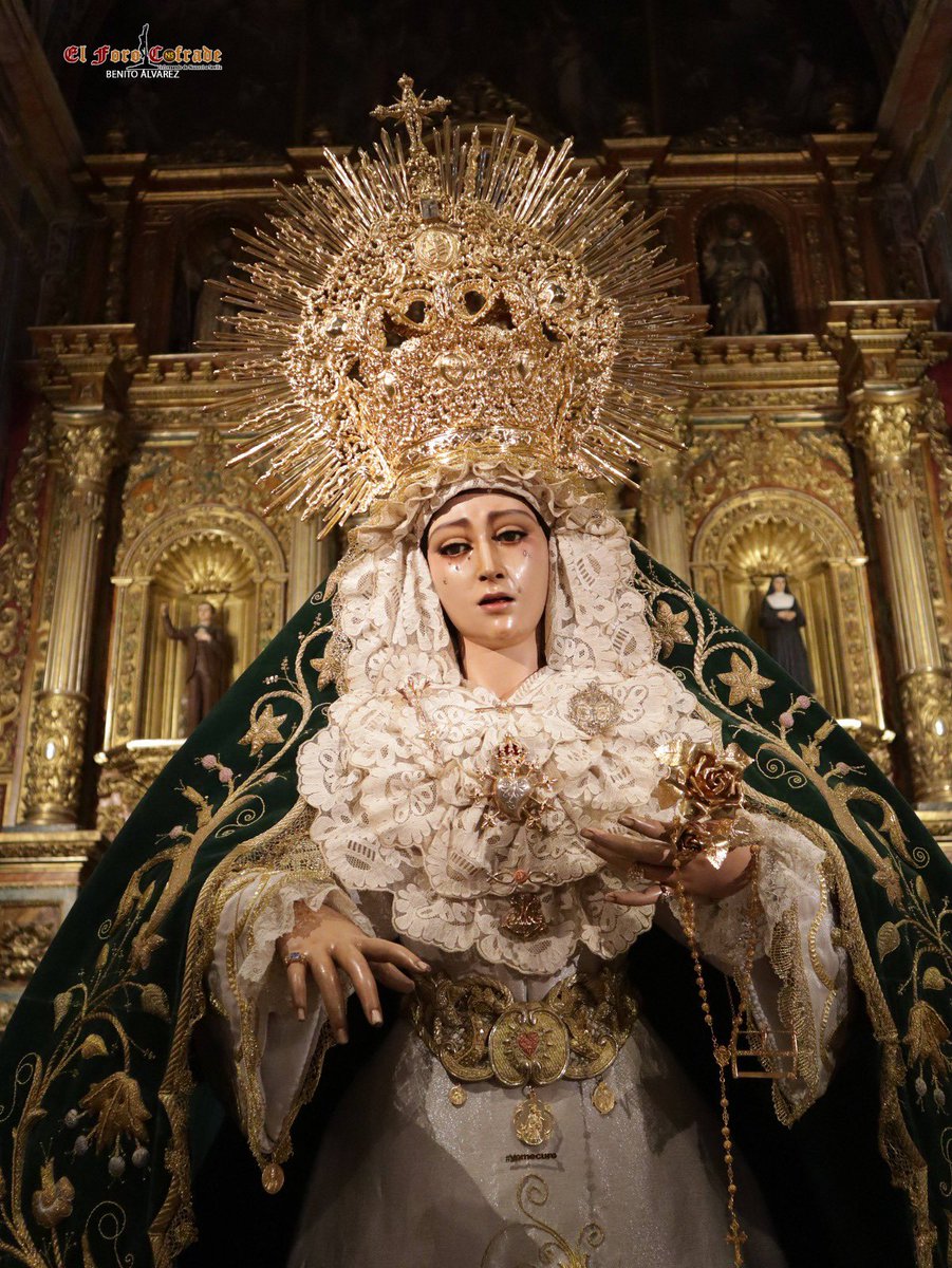 ElForoCofrade's tweet photo. BESAMANOS | A la Virgen de los Dolores

▪️ @HermandadSJO 
📸 @Benitomaa1 https://t.co/y3AVAmNZat