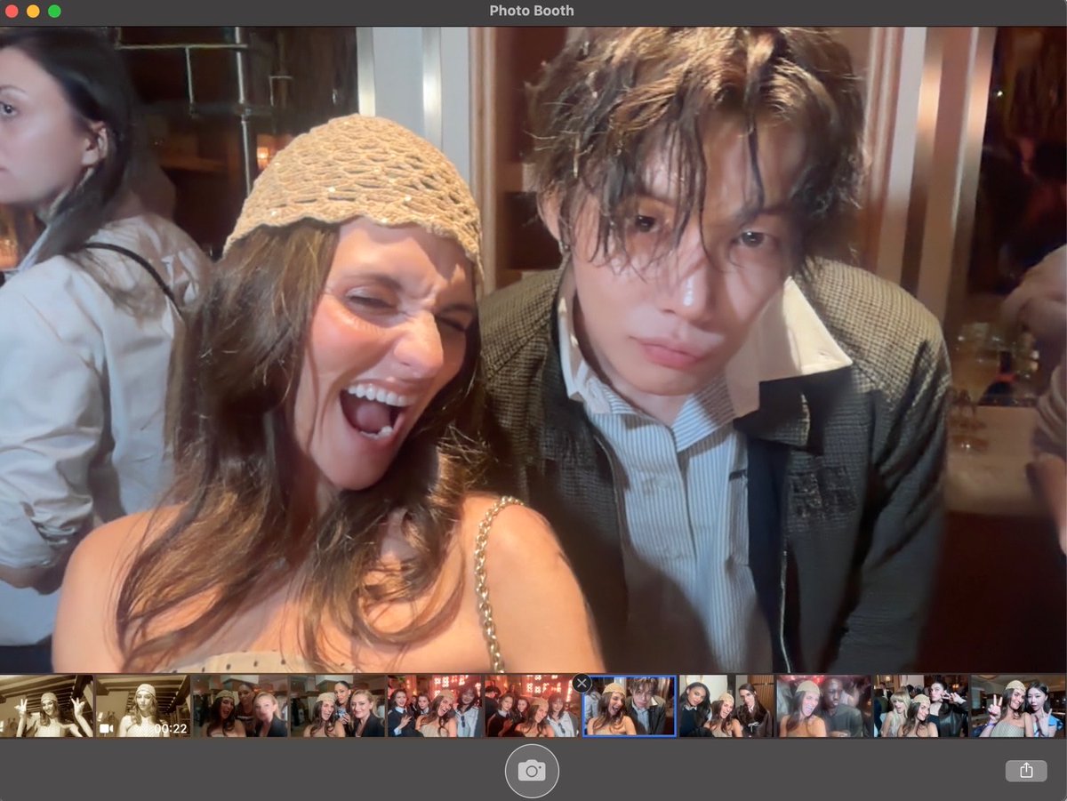 archivezzn's tweet photo. photo booth pic with yeonjun 😮‍💨

#YEONJUNxMiuMiu #YEONJUN 
#MiuMiuSS27 @MIUMIUofficial https://t.co/DHKhBJnAQu