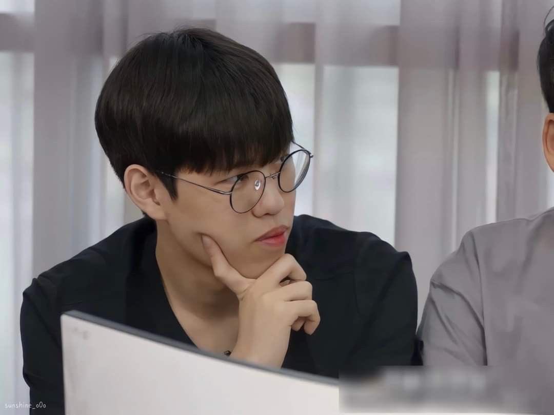 maT1ru's tweet photo. #오늘오너라 
머엉…… (o _o) https://t.co/qnsmkojKYe