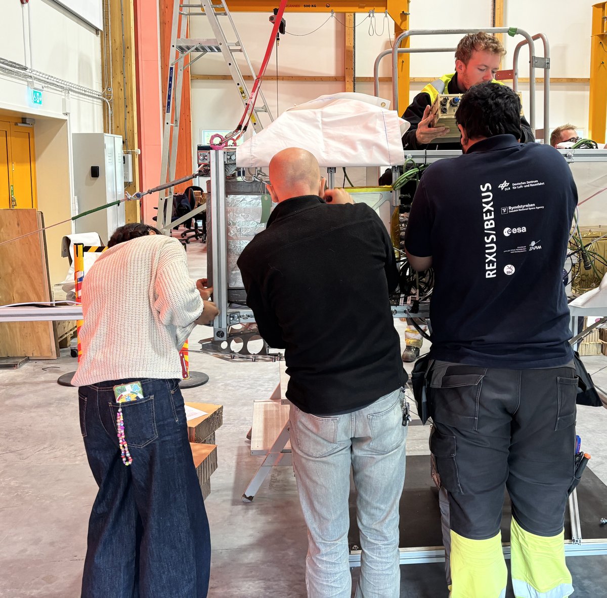 ESA__Education's tweet photo. 🚀 Looking for teammates for your next space project? Join Team Up!

🎓 Team Up! is a new community on the ESA Learn platform where students interested in ESA Academy projects can connect, join a team or meet students with specific skills and interests. 🛰️

🤝 Connect, build your team and get ready to turn your project idea into reality!

Find out more:
🔗 https://t.co/vghB6GPZOH