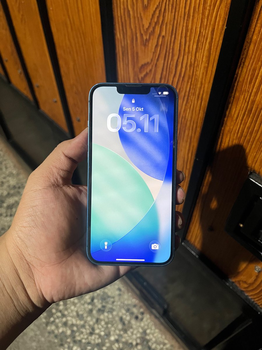 rnastore_bekasi's tweet photo. wts iphone 13 basic:
• inter all operator
• storage 128 gb
• battery health 84%
• face id, nfc, tt on
• kamera d/b jernih
• semua fungsi normal
• min lecet pemakaian
• kelengkapan fullset
• harga: Rp 5.300.000
• cod sekitar bekasi kota https://t.co/n8h94KOH2z
