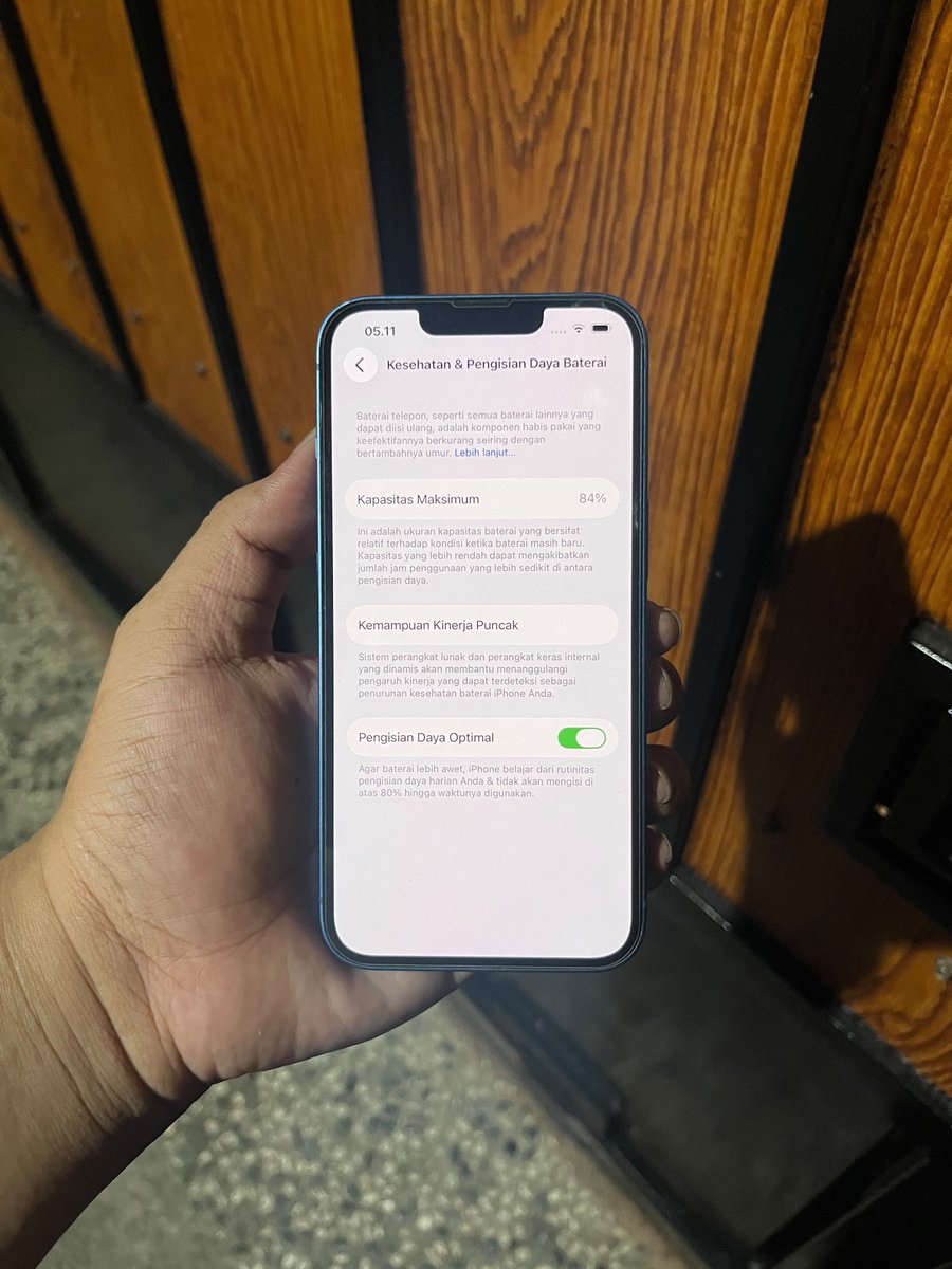 rnastore_bekasi's tweet photo. wts iphone 13 basic:
• inter all operator
• storage 128 gb
• battery health 84%
• face id, nfc, tt on
• kamera d/b jernih
• semua fungsi normal
• min lecet pemakaian
• kelengkapan fullset
• harga: Rp 5.300.000
• cod sekitar bekasi kota https://t.co/n8h94KOH2z