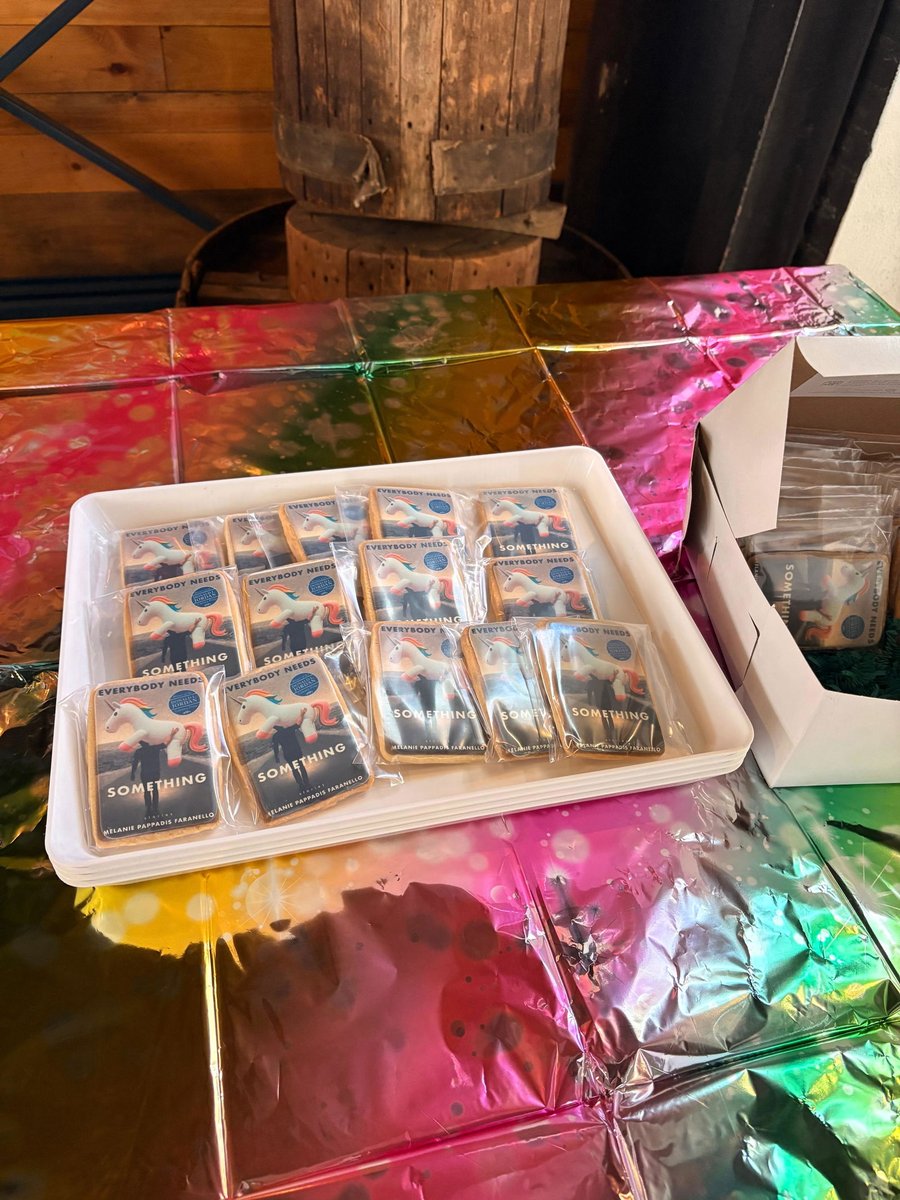 MerryGoSweets's tweet photo. Custom cookies for a book launch this week in review land.

“I ordered custom made cookies for a book launching event and they were perfect!”

#MerryGoSweets #CustomCookies #BehindTheScenes https://t.co/omyeka05qt