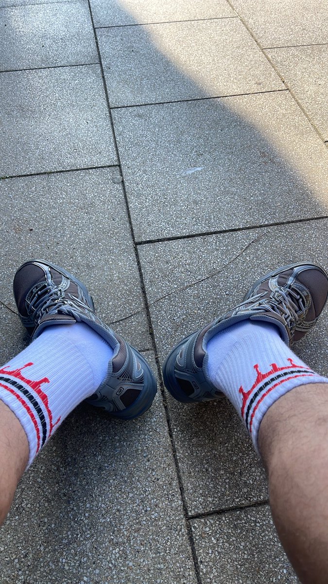 feetsocks35's tweet photo. I’m waiting 🦶🧦

#feet #feetfetısh #men #foot #footfetısh #domi #soumi #pied #gay #gayfeet https://t.co/WdpqvF65Ny