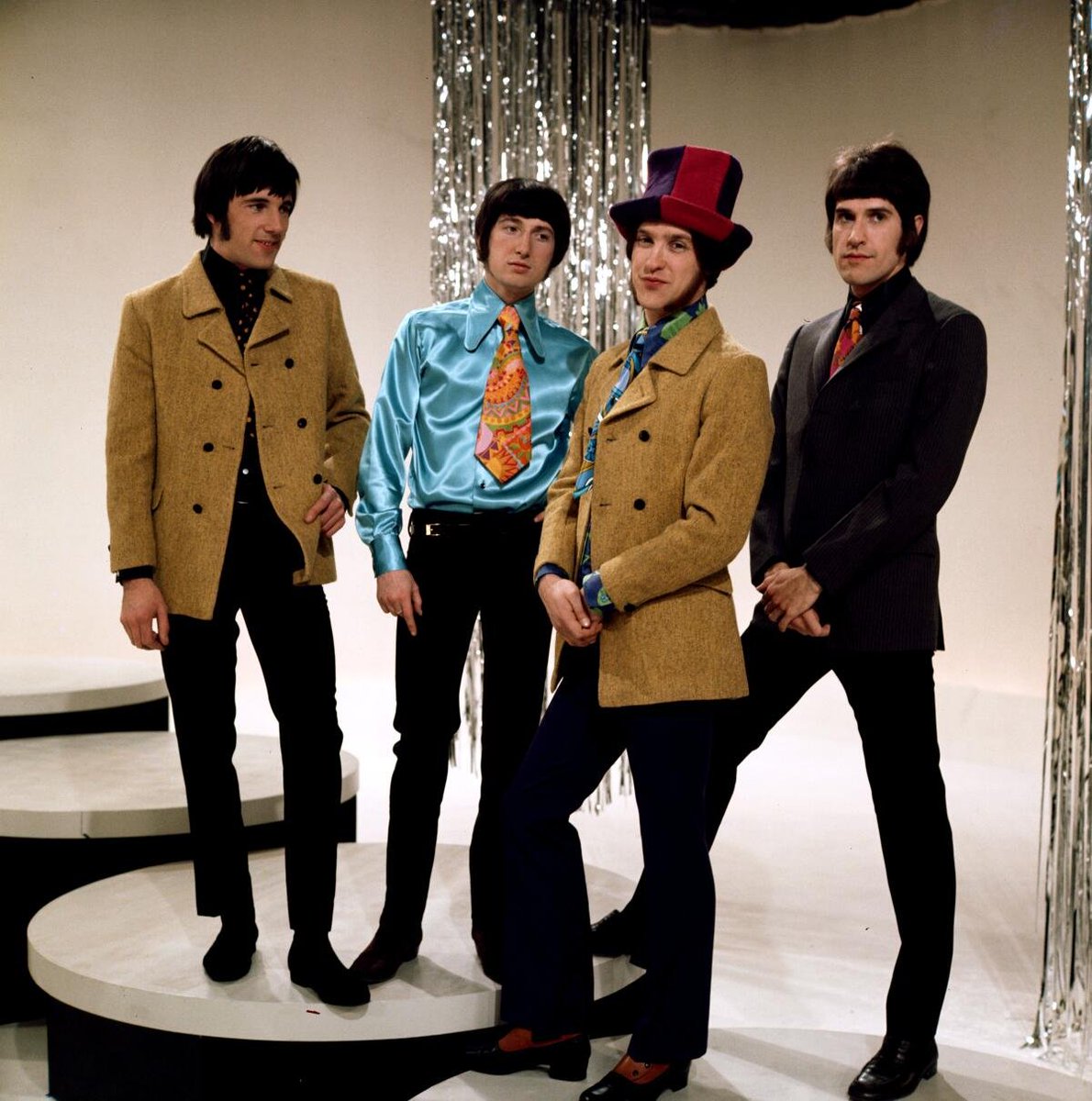 mikepunk1977's tweet photo. #ModMonday
@nikidoog @SurfThrash @lee0969 @StevoMusicMan @NewWaveAndPunk @retrogirleight1 @zenhamdu @lindayeecbs5 @ChiarinaVentura https://t.co/Tr1MV6FWhL