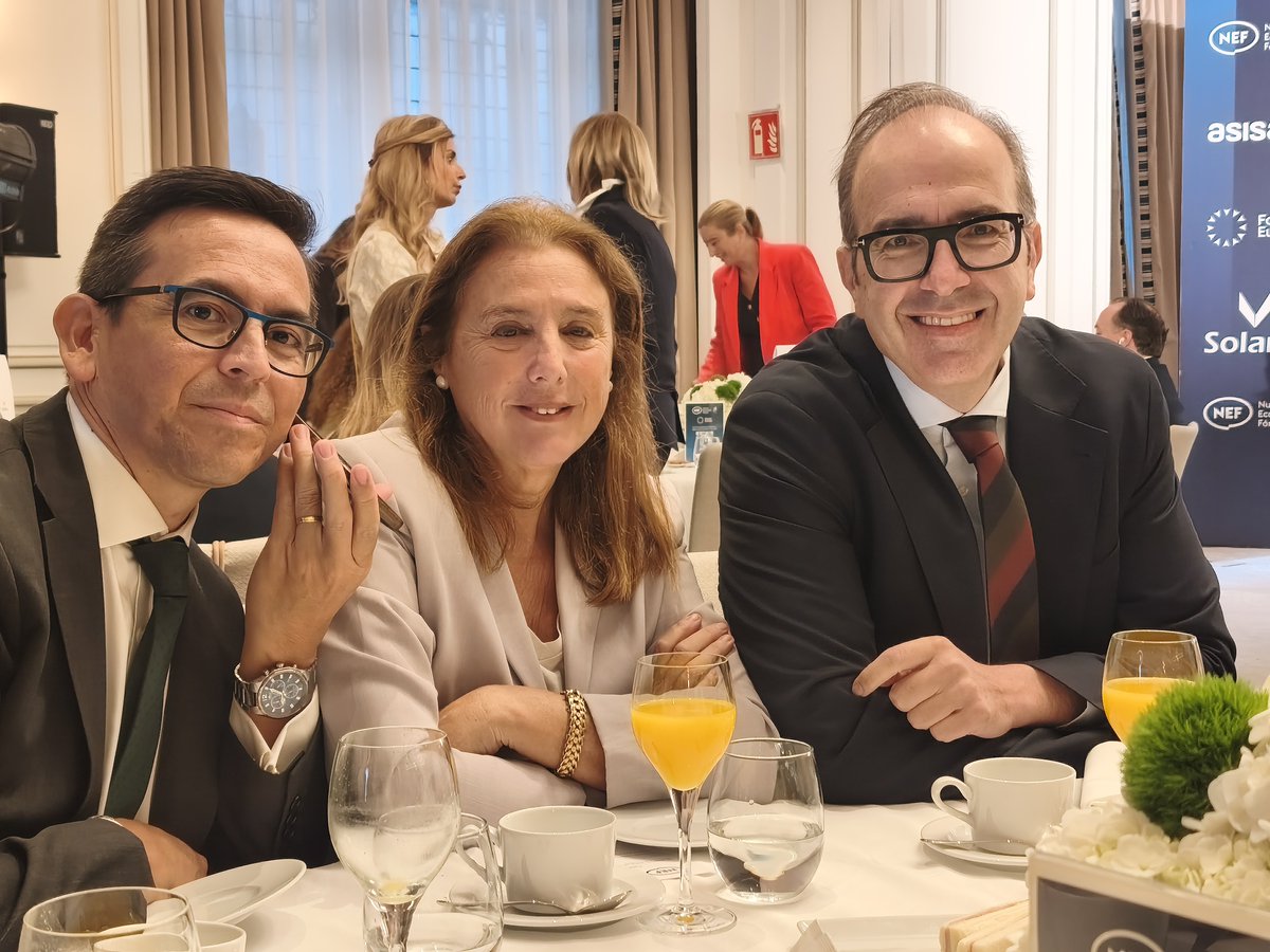 wagomezr's tweet photo. Está mañana en el desayuno informativo con @IdiazAyuso. Alto y claro su discurso. Y a votar el día 29 de noviembre EN PERSONA!!! https://t.co/nJw4ecefP8